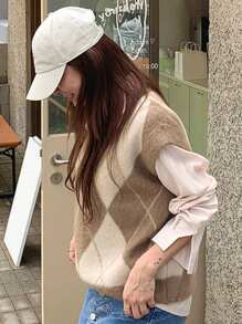 DAZY Women's Round Neck Diamond Pattern Sleeveless Knitted Vest,Fall Clothes - Khaki - View 5