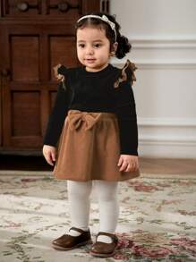 Cozy Pixies 2 件装女婴领口荷叶边长袖衬衫和松紧腰裙套装