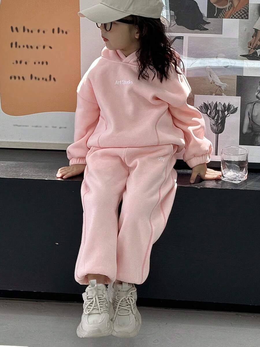 Dazy Kids 2件套女童针织保暖连帽衫和裤子套装，字母刺绣 - 粉色 - 查看 1