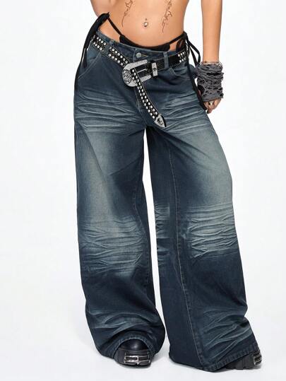 Grunge Punk Damen Jeans in Oversized Passform mit Stickerei und Gesäßtasche im Boyfriend-Stil