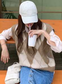 DAZY Women's Round Neck Diamond Pattern Sleeveless Knitted Vest,Fall Clothes - Khaki - View 3