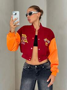 SHEIN ICON Chaqueta de béisbol corta para mujer con mangas holgadas de PU, parches, tela de felpa, bordado y aplicaciones decorativas - Rojo - Ver 3