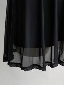 SHEIN EZwear Plus Size Women Casual Sleeveless Top, Black Square Neck, A-Line Ruffled Mesh Hem, Moisture Wicking, Quick Dry, Lightweight, Comfortable, Solid Color Jumpsuit With Pockets, Suitable For Outdoor, Yoga, Fitness