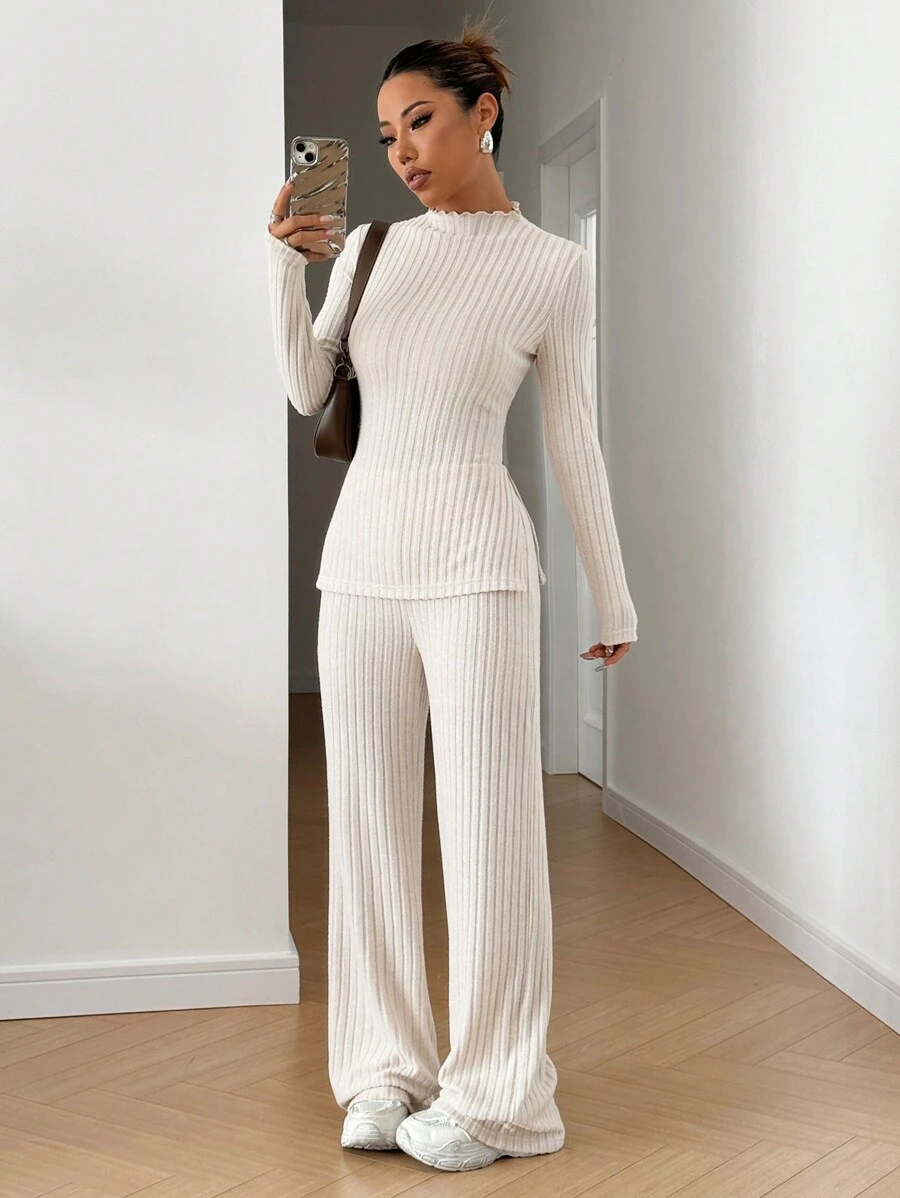 SHEIN EZwear Bộ áo thun cổ lọ tay dài bằng vải nỉ có gân và quần ống đứng - Màu be - Xem 1