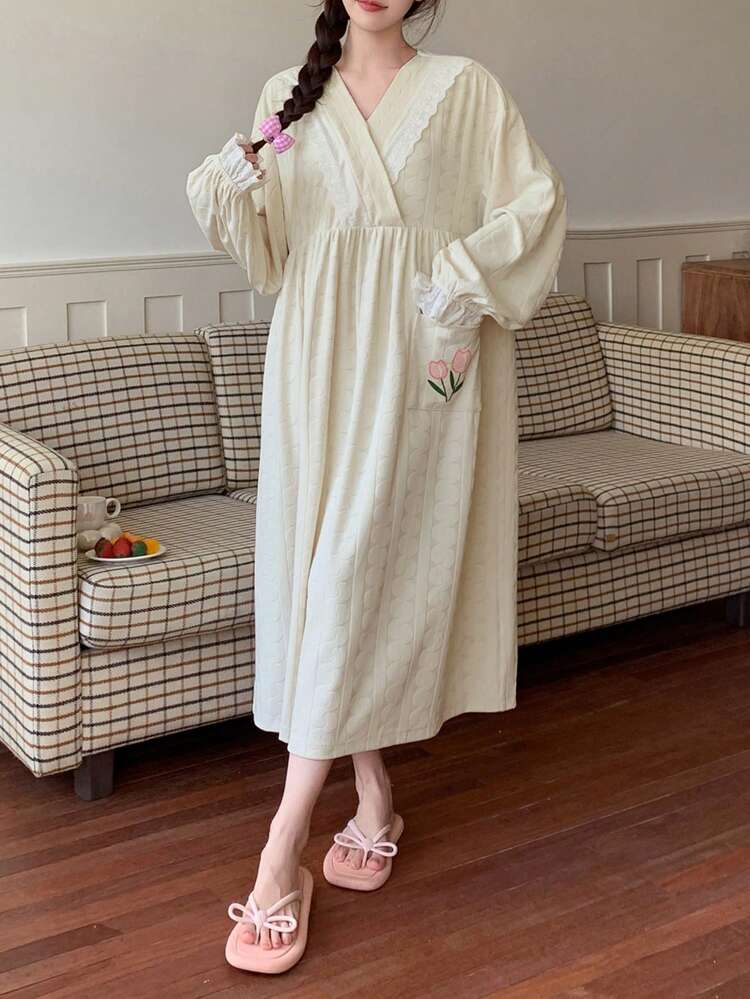 Textured Fabric Trim Tulip Print Pocket Loose Nightgown Pajama