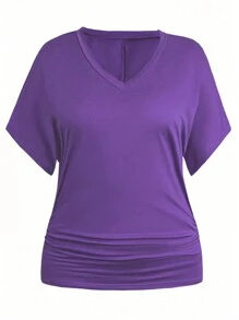 EMERY ROSE 大码女式纯色 V 领蝙蝠袖短袖上衣和几何印花 A 字下摆短裙针织套装，夏季