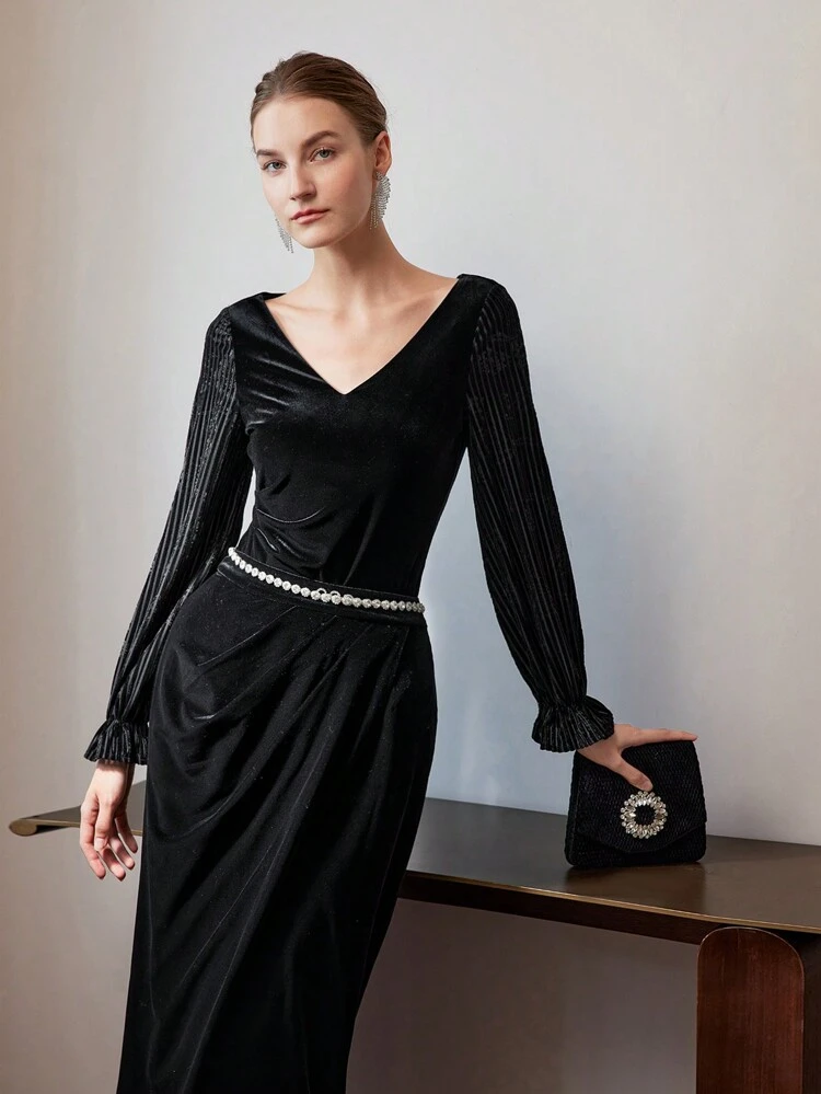 VELVET V-NECK FLARE SLEEVE RUCHED WAIST SLIM FIT BLOUSE