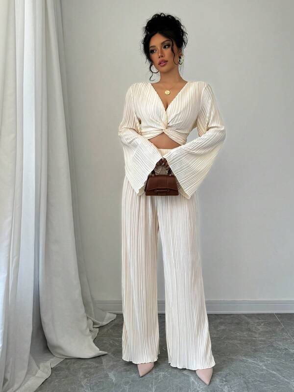 Chiquease 2 件女式春夏纯色长袖扭纹前短款上衣和宽松休闲裤套装，秋季两件套服装