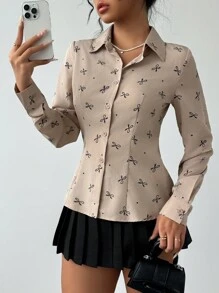 Gloray 波尔卡圆点蝴蝶结印花修身长袖衬衫女式衬衫，长袖上衣 - 卡其色 - 查看 2