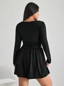 SHEIN ICON Robe noire mini évasée avec col en V et froissé pour femmes grande taille ICON, automne/hiver, Noël - Noir - Voir 7