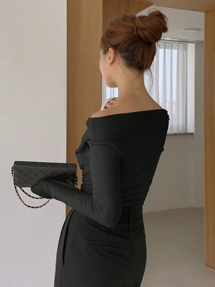 Women's Solid Color Open Shoulder Slash Neck Figure-Hugging T-Shirt, Spring/Summer,Fall Clothes Long Sleeve Women Tops Off Shoulder Top