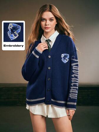 Harry Potter | ROMWE Cárdigan suelto con hombros caídos con bordado de insignia de letra "Rauenclaw" para mujer