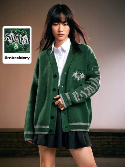 Harry Potter | ROMWE Lockerer Cardigan-Pullover für Damen im Slytherin-Stil mit aufgesticktem Buchstaben-Abzeichen, Drop-Shoulder