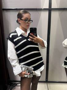 Chiquease Áo len dệt kim cổ chữ V sọc màu tương phản dài vừa phải - Đen và trắng - Xem 4