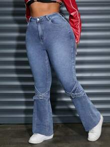 SHEIN SXY Enge Schlaghose aus Stretch-Denim mit Herz- und Sonnenschnallendekor in Übergröße