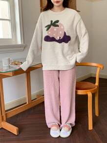 DAZY Cute Strawberry Pattern Half-Fleece Jacquard Warm Sleepwear Set Pajama
