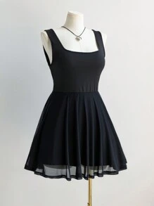 SHEIN EZwear Plus Size Women Casual Sleeveless Top, Black Square Neck, A-Line Ruffled Mesh Hem, Moisture Wicking, Quick Dry, Lightweight, Comfortable, Solid Color Jumpsuit With Pockets, Suitable For Outdoor, Yoga, Fitness