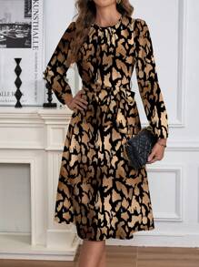 SHEIN Clasi 优雅豹纹修身休闲女式长袖连衣裙，秋冬 - 卡其色 - 查看 5
