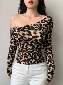 Dazy Star Women's Leopard Print Long Sleeve Asymmetrical Shoulder Fitted T-Shirt - Multicolor - View 2