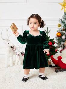 SHEIN Baby Girl Mother-Daughter Dresses, Vintage Elegant Velvet Lace Patchwork Sweetheart Neck Long Sleeve A-Line Smock Dress, Balloon Sleeve Ruffle Hem Party Dress For Holiday, For Christmas