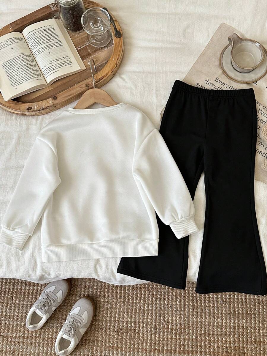 Young Girl Casual Minimalist Cute Checkered, Leopard Print, Pentagram Smiley Pattern White Knit