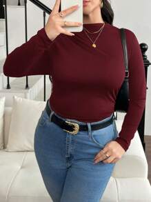 SHEIN Frenchy Camiseta slim fit con cuello de pico y fruncido para tallas grandes - Burdeos - Ver 5