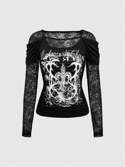 Goth تي شيرت نسائية مضبوطة مع طباعة متضررة بطراز جوثي وتطريز دانتيل بتباين