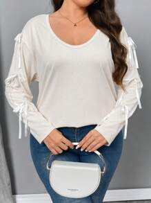 SHEIN Privé T-shirt manches longues pour femmes grandes tailles, confortable et décontracté, col en U, ample, avec nœud papillon, col bateau, en beige - Nude - Voir 3