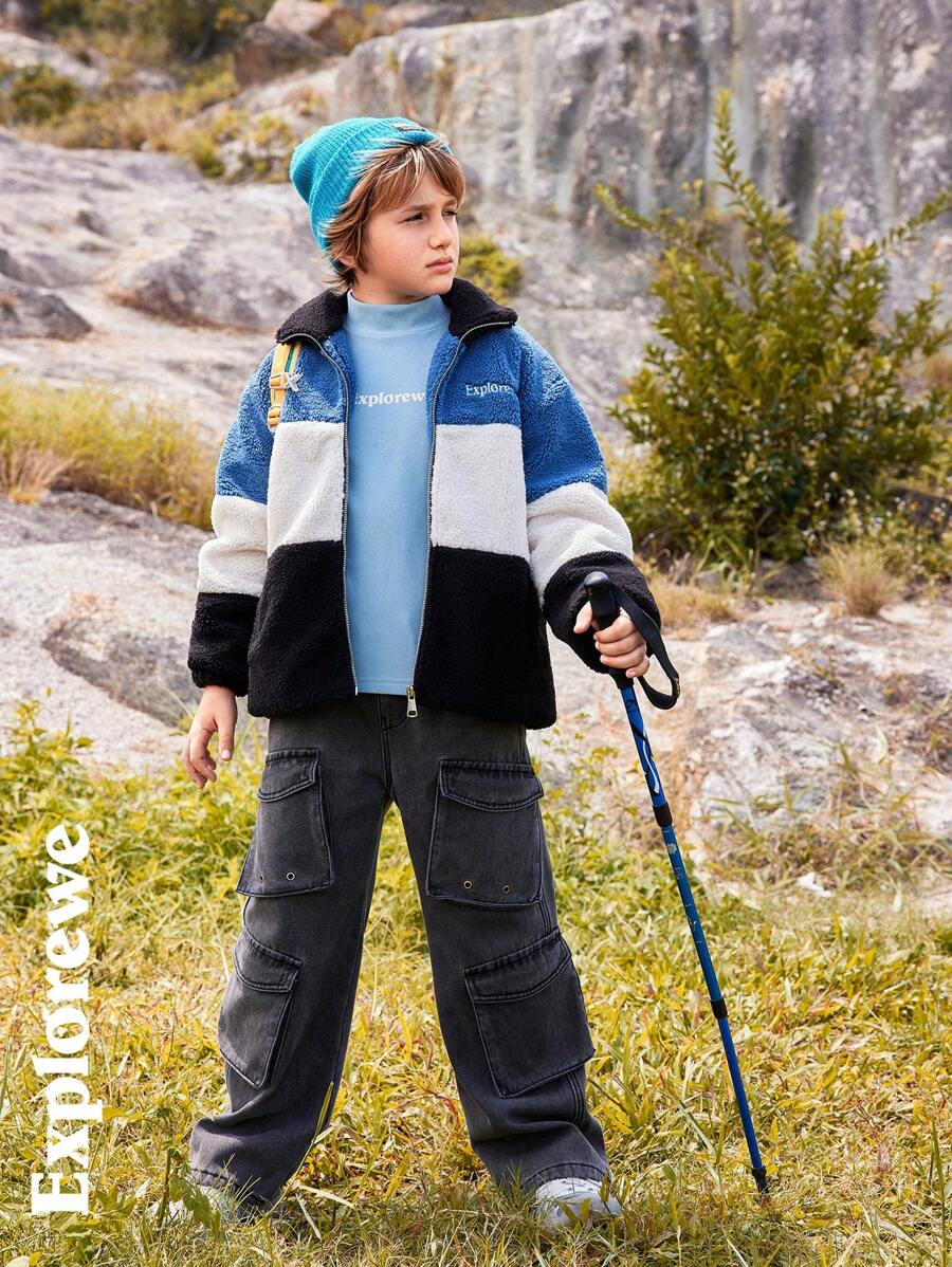 SHEIN Explorewe Tween 男童三色条纹毛绒刺绣夹克，彰显都市节奏