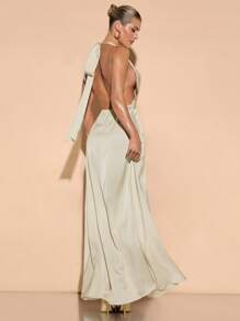 SHEIN BAE Elegante abrikooskleurige satijnen jurk met diepe V-hals en open rug voor dames, geschikt voor feesten, cocktailevenementen, formele gelegenheden, romantische dates en bruidsmeisjesjurken.