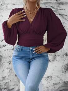 Franclia Blusa de manga larga con cuello en V en unicolor, drapeado y retorcido para tallas grandes
