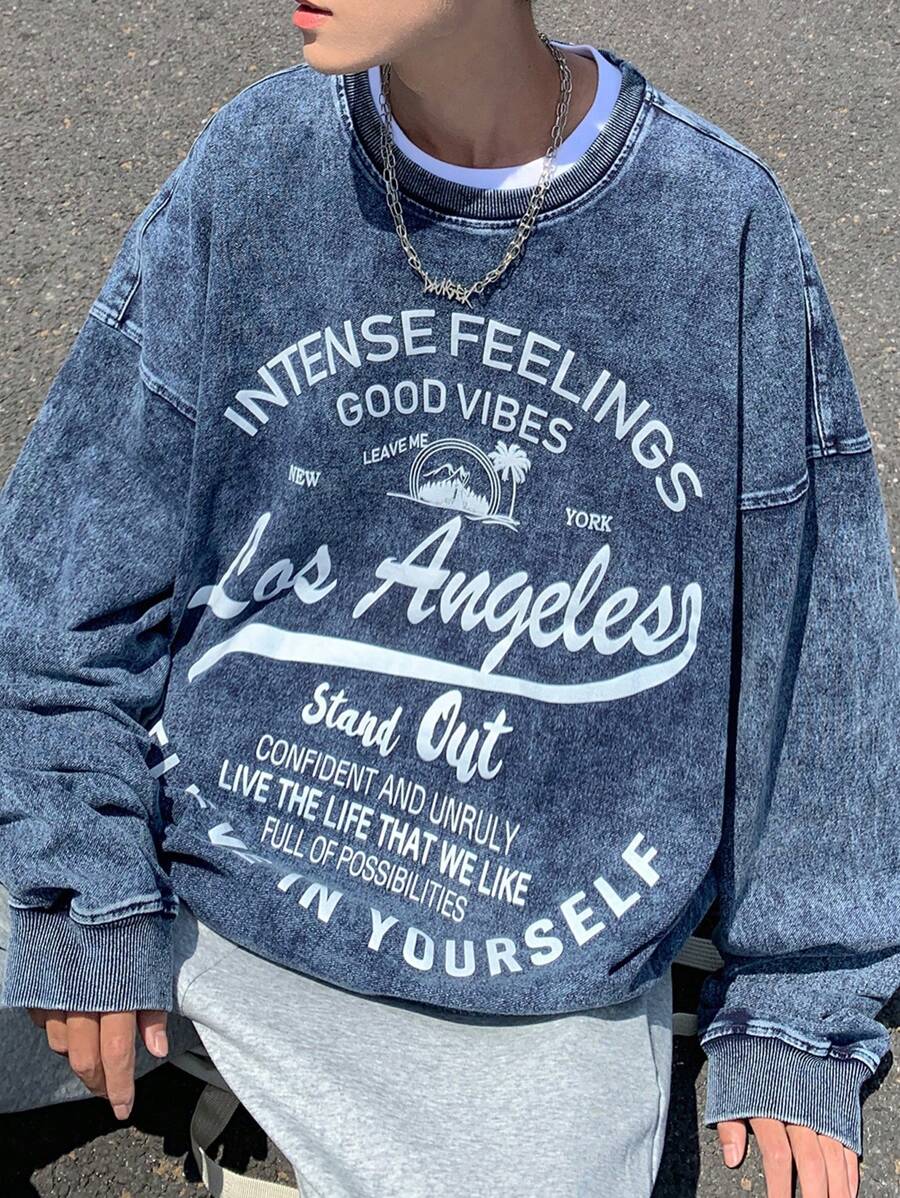 Manfinity Hypemode Áo nỉ hở vai in chữ denim xanh nhạt cho nam cỡ lớn - Rửa nhẹ - Xem 1