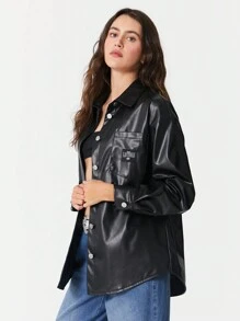 SHEIN EZwear Mantel PU Hitam Polos dengan Bahu Jatuh dan Emblem Huruf - Hitam - View 1