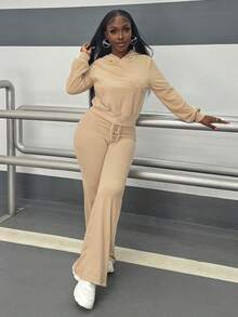 SHEIN Slayr 2 件装女士纯色长袖连帽上衣，带口袋和抽绳腰裤休闲套装 - 卡其色 - 查看 6