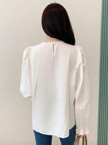 DAZY 长袖宽松女式衬衫，撞色蕾丝细节，荷叶边，秋季服装 - 白色 - 查看 2