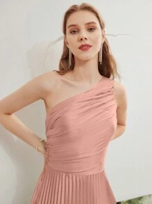 MOTF PREMIUM VESTIDO LARGO CON Body FRUNCIDO DE UN SOLO HOMBRO Y BAJO PLISADO EN CAPAS