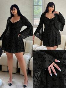 SHEIN MOOSTA Plus Size Elegant Floral Flocked & Mesh Flare Sleeve Dress, Autumn - Black - View 1