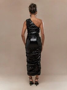 MISSGUIDED Y2K Futuristic Sequin Asymmetric One Shoulder Ruched Maxi Dress - Black - View 2