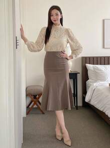 DAZY Áo cánh ren thanh lịch cổ đứng tay đèn lồng cho nữ xuân/thu - Màu Khaki - Xem 4