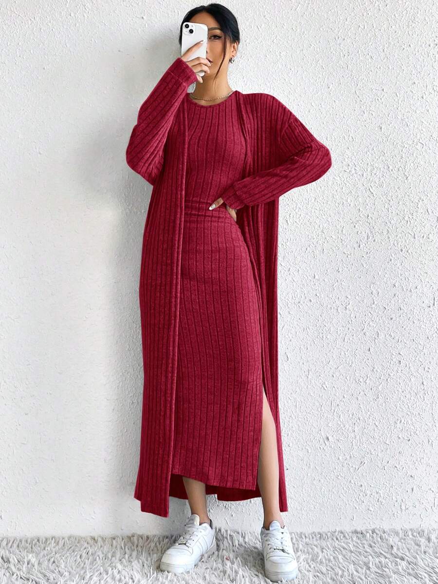 SHEIN EZwear Bộ 2 món váy đỏ cho nữ + áo len cardigan dài - Màu Hoa hồng đỏ - Xem 1