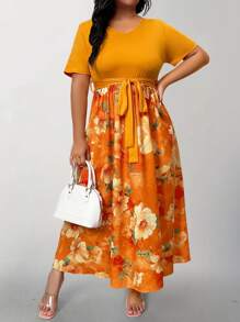 SHEIN LUNE 大码优雅花卉印花 V 领系带夏季连衣裙 - 彩色 - 查看 5