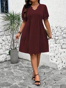 SHEIN LUNE Plus Size V-Neck Solid Color Casual Short Sleeve Dress For New Year Clothes - Red - View 3