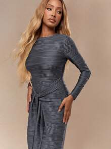 MISSGUIDED 纹理裹腰结饰长袖长裙 - 棕色 - 查看 3