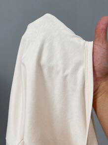 SHEIN Privé T-shirt manches longues pour femmes grandes tailles, confortable et décontracté, col en U, ample, avec nœud papillon, col bateau, en beige - Nude - Voir 7