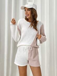 SHEIN LUNE 2 peças Conjunto de Roupa Casual para Relaxamento de Moletom e Shorts Feminino - Multicolorido - Visão 3