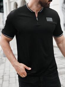 Manfinity Fitness Herren Poloshirt im Boyfriend-Stil mit gestreiftem Kurzarm und halber Reißverschlussleiste, Sportlich