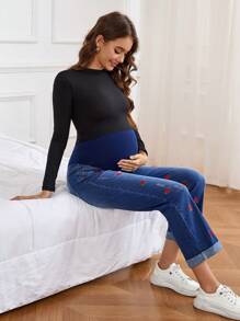 SHEIN Umstandsmode Jeans mit Kontrast-Farbpatchwork, Erdbeerstickerei und Rissen - Mittele Waschung - Übersicht 4