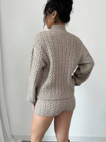 SHEIN Unity 2 件纯色立领长袖简约上衣和刺绣短裤套装 - 棕色 - 查看 2