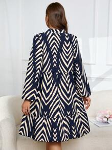 SHEIN Clasi Plus Size Casual Notched Neck Herringbone Printed Dress For Fall - Navy Blue - View 2