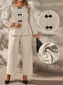 Calvaya 2 件大码优雅纯色泡泡袖纽扣衬衫和裤子套装，秋季 - 杏色 - 查看 1